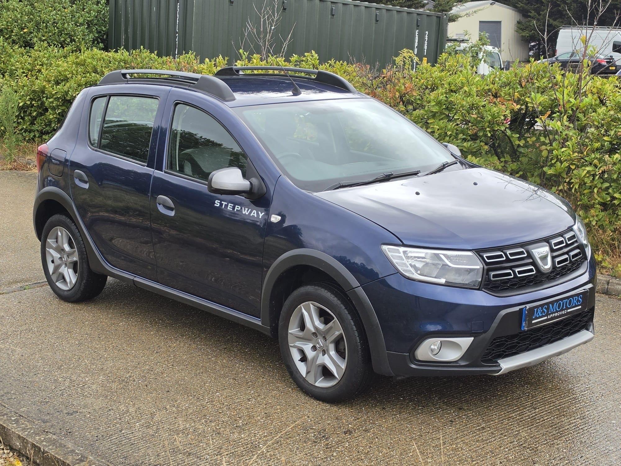 Dacia Sandero Stepway listing photo