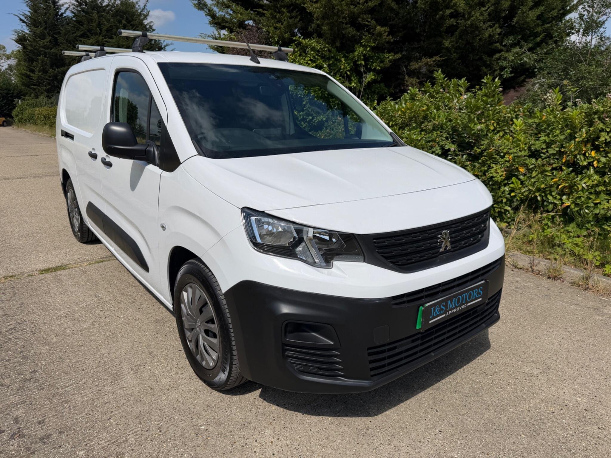 2023 PEUGEOT PARTNER
